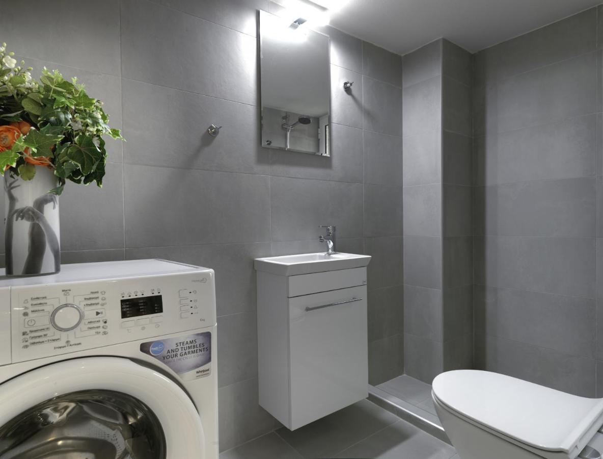 New Hidden Gem, A Studio At A Super Prime Location Atenas Exterior foto